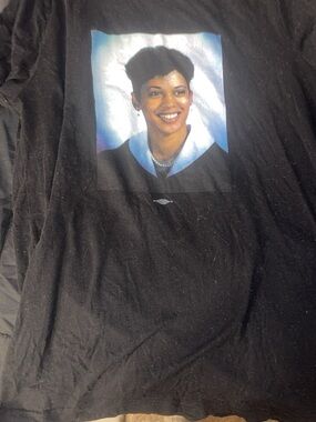 Kamala Harris tshirt size large